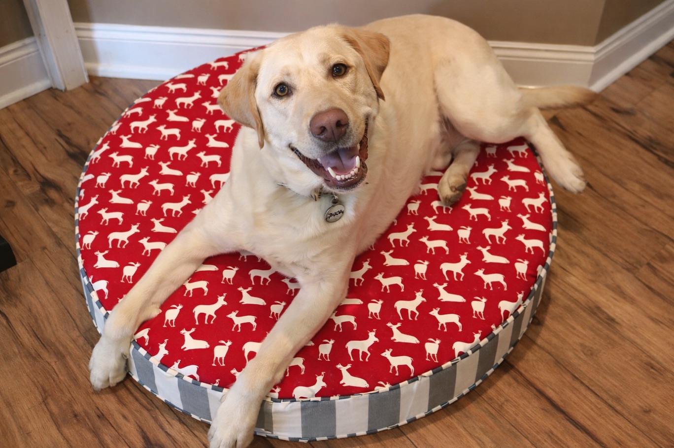 Round Bed