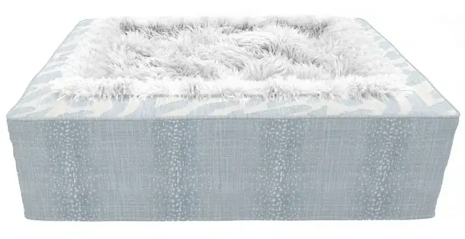 Throne Pet Bed — Design 11