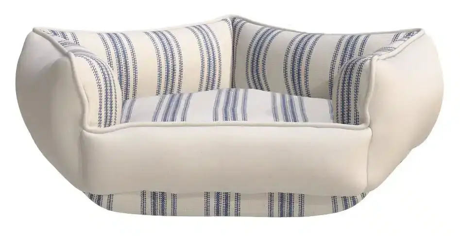Penthouse Pet Bed โ Design 15