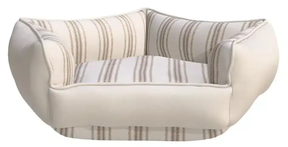 Penthouse Pet Bed โ Design 17
