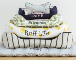 Design a custom dog or cat bed. Select your style and size