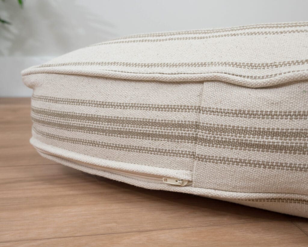 Concealed Zipper on Cushion